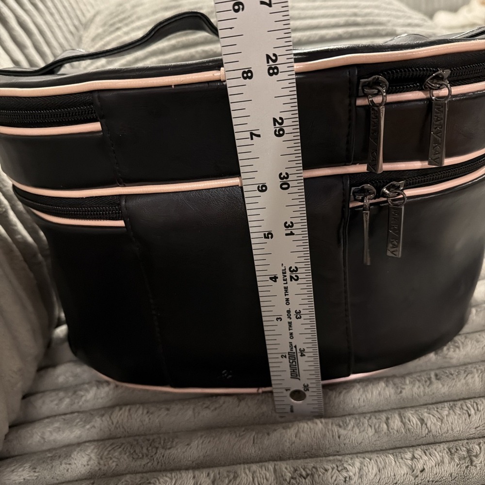Mary Kay Cosmetic Train Case Double Compartment Black Faux Leather Pink Trim - Picture 10 of 16